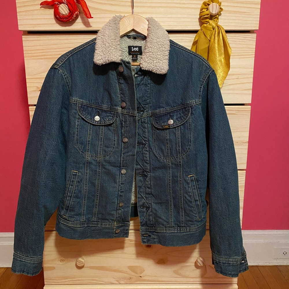 Lee Jean Jacket w/ Sherpa Interior (Men’s Size M)